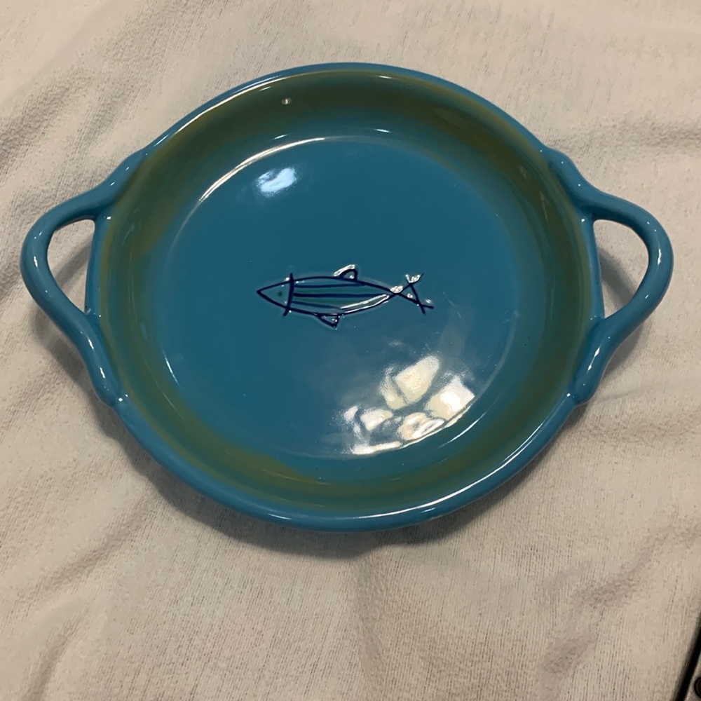 New Without Tags Nantucket Home Blue Fish Pottery Plate